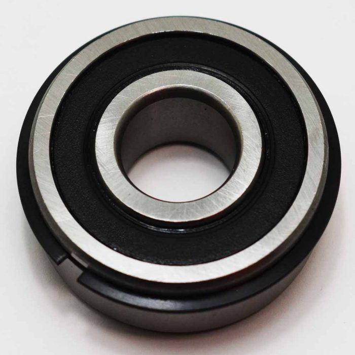 61 - Ball bearing c/w circlip