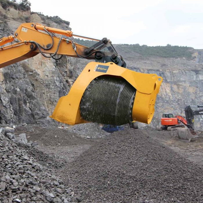 Epiroc BS2200 Bucket Screener-Carrier weight 24 38T - Image 2