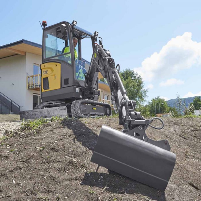 Volvo EC20E Excavator - Image 3