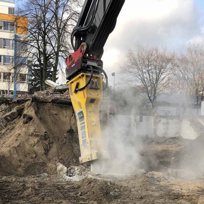 Epiroc HB5800 CL & DP Version Hydraulic Breaker Excavators 58 - 100T - Image 3