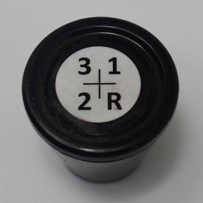 1 - Non genuine gearknob