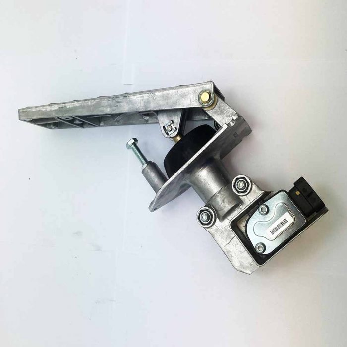 Electronic throttle pedal (JCB engine dumper only)