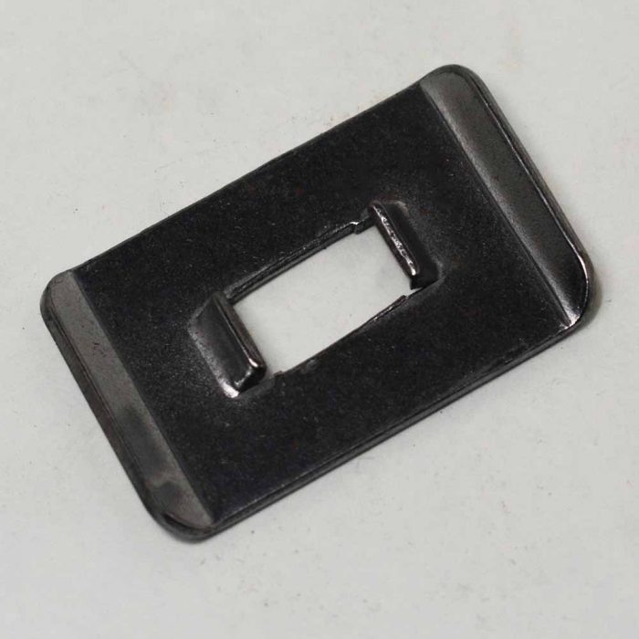 7 - Retaining plate
