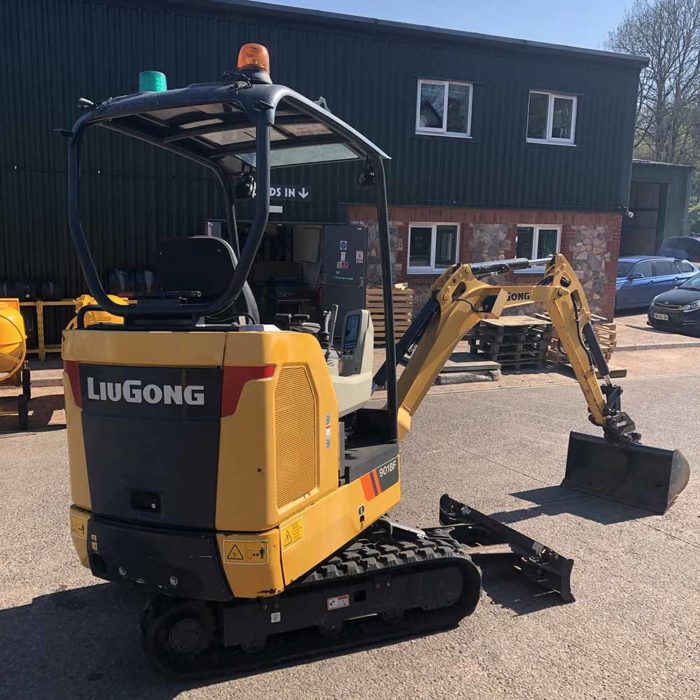 Excavator: 9018F - Image 9