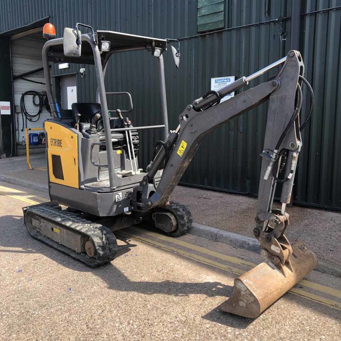 Excavator: ECR18E - Image 4